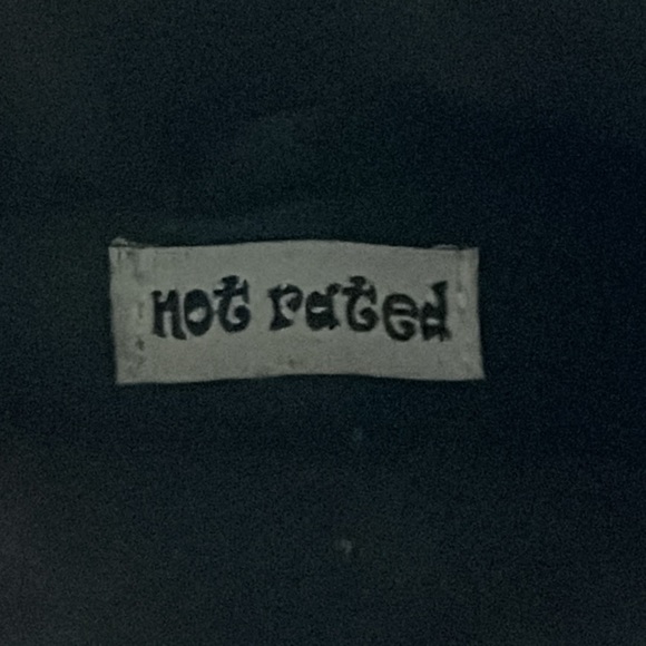 These boots are soooo CUTE! Size 9.5 fits like 9. Brand Not Rated - Picture 8 of 9